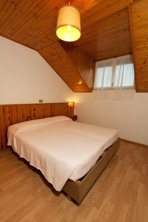 Hotel Rosalpina โฟลกาเรีย ภายนอก รูปภาพ