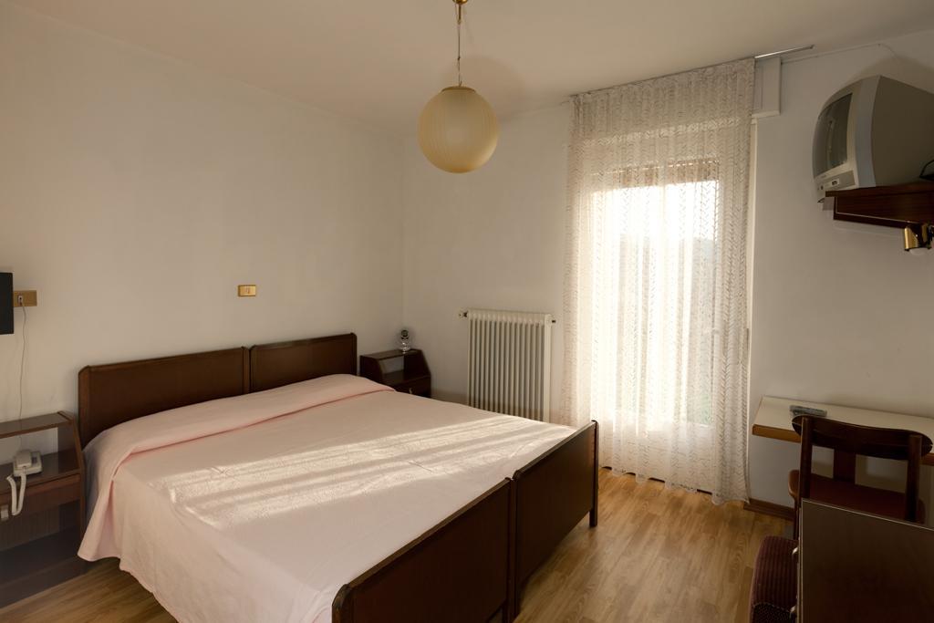 Hotel Rosalpina โฟลกาเรีย ภายนอก รูปภาพ